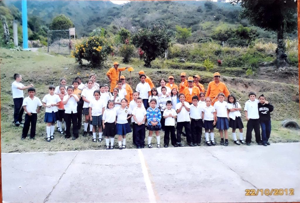 Labor social escuela La maria